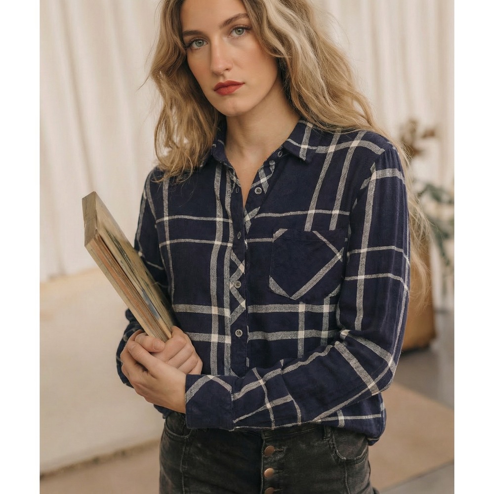 Rails Hunter Women's Linen Blend Plaid Shirt Cadet Navy Blue White Button Up SM